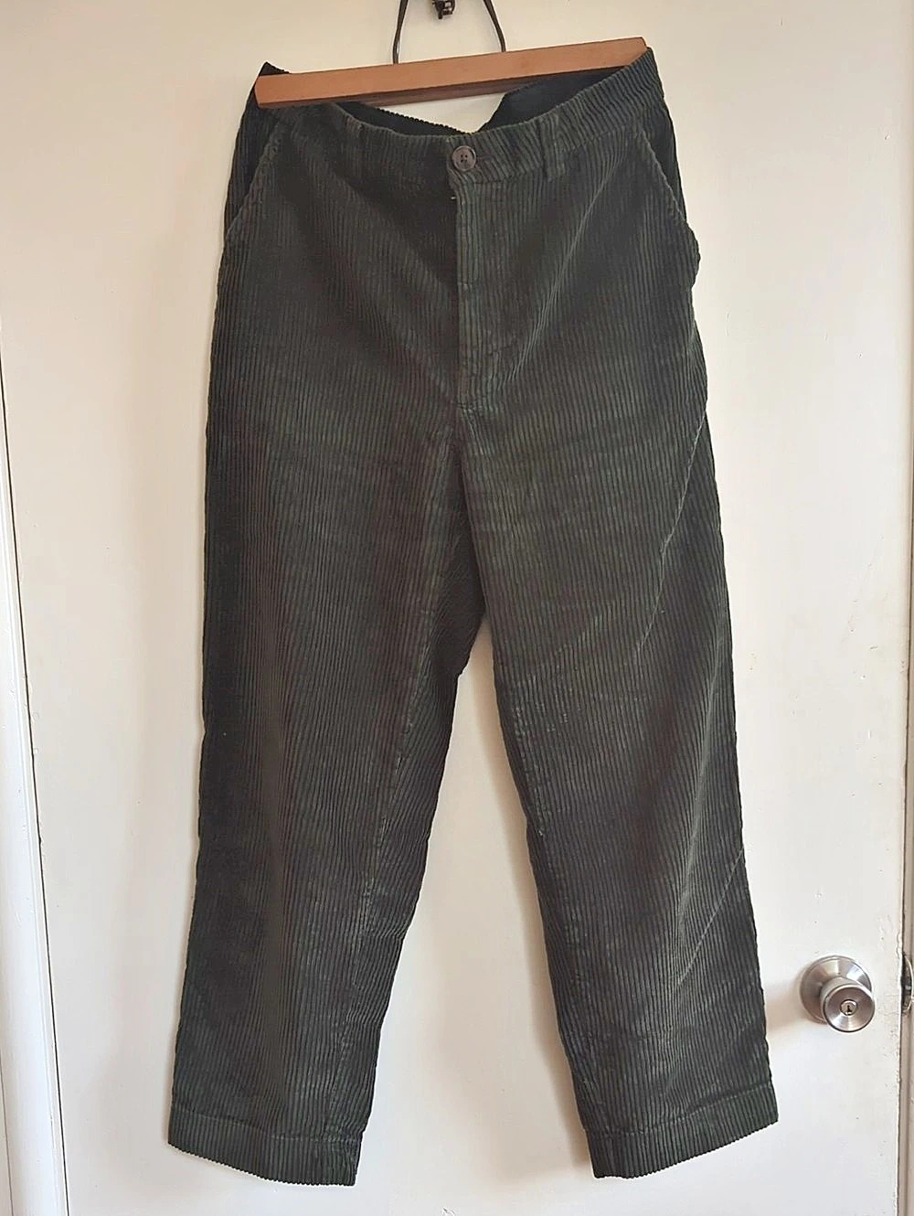 Patagonia Wide Whale 21595 Corduroy Pants Green Women's Size 6